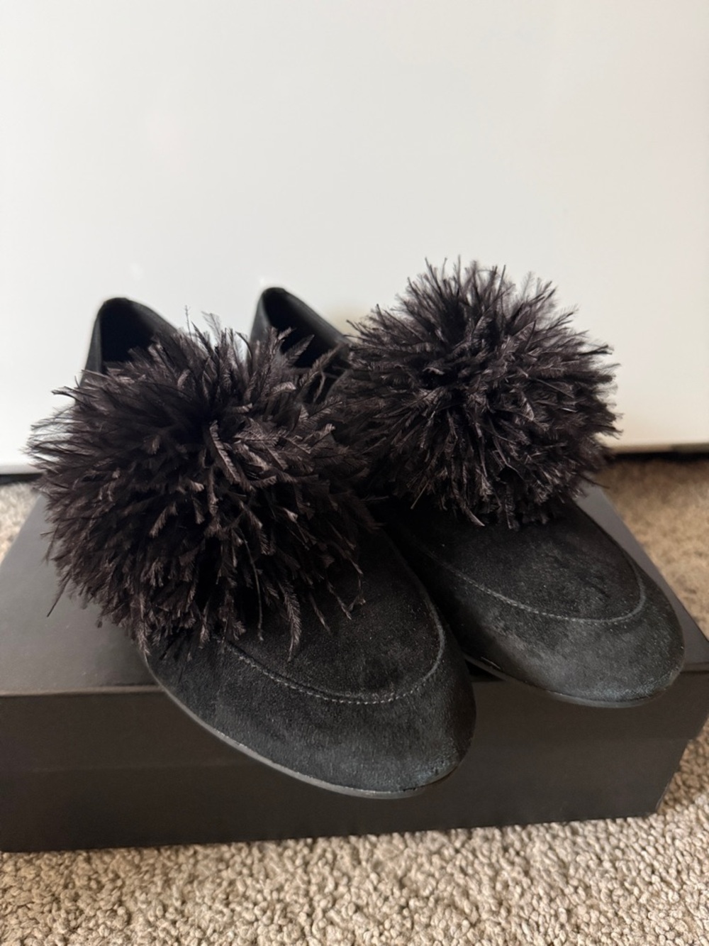 Michael Kors suede pom pom loafers - Picture 4 of 7